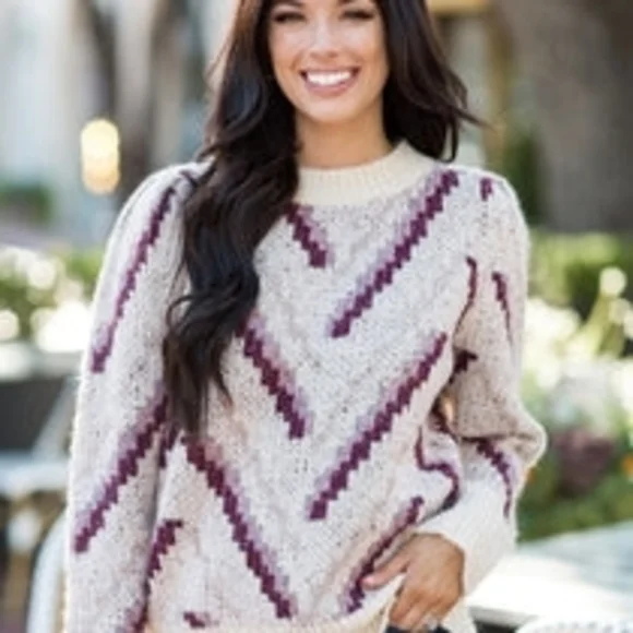 Entro Cream and Purple Chevron Sweater From Avara, Size M - Picture 1 of 5